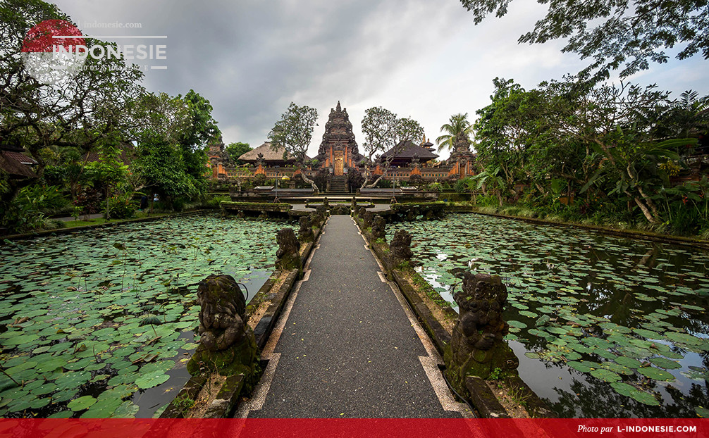 Temple Pura Saraswati à Ubud